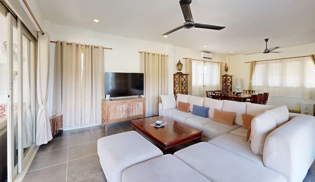 Idyllic Samui Beach Villa Resort in Koh Samui