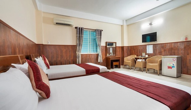 Family-Oriented Stay at Hoang Hau, Vietnam