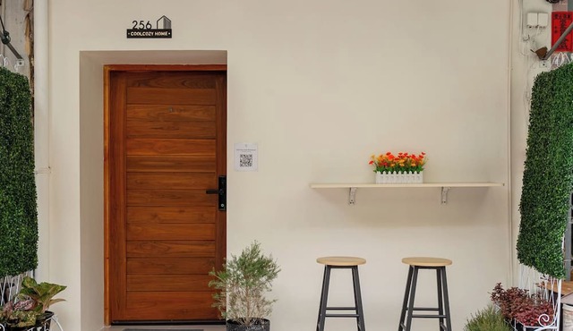 Cool Cozy 3-bedroom townhome in Chinatown Krung Thep Maha Nakhon
