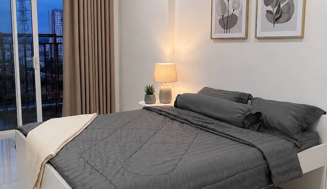 Cozy 1-bedroom apartment with AC in peaceful Thành phố Hồ Chí Minh