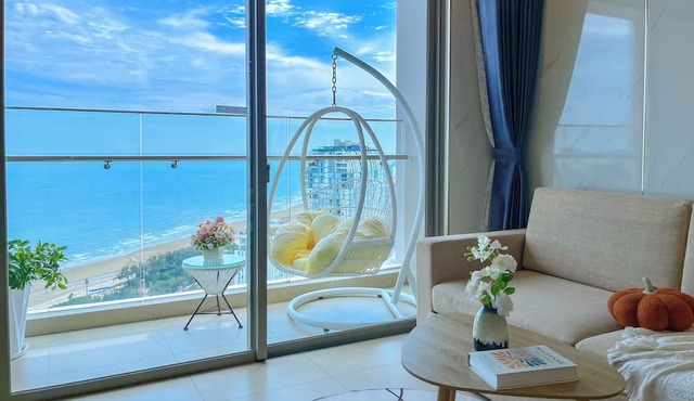 High floor Sea View - 100 meters from the beach and free swimming pool