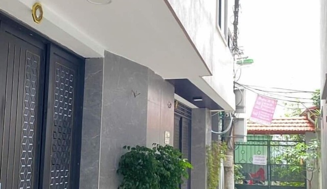 Era Apartment Khuc Thua Du