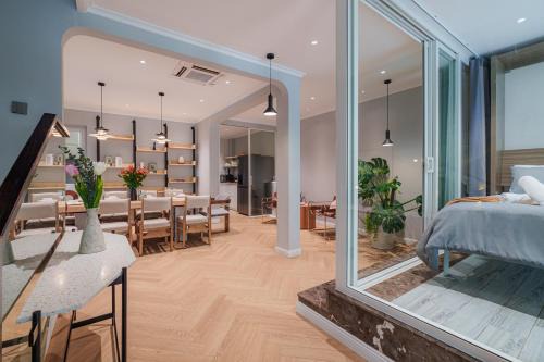 Luxury Villa in District 7