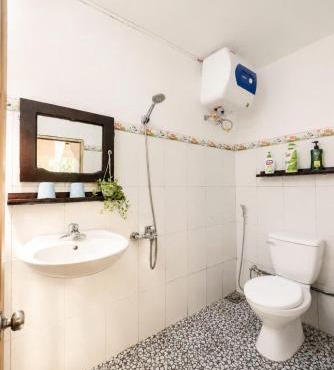 Dan's Story Homestay - Entire House in Hoa Lu Old Quarter