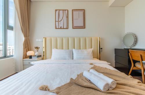 Delux Central 3 Bedrooms China Town, Pool, Sauna, City Gateway