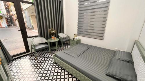 Era Ta Quang Buu Apartment
