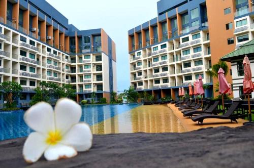 Pattaya Laguna Beach Resort 2
