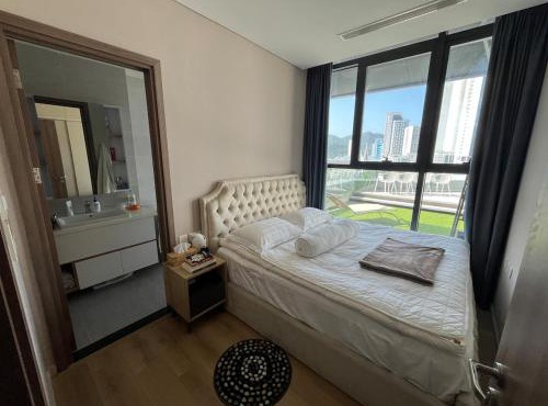 SceniaBay apartment, 132m2, super spacious yard, beautiful view