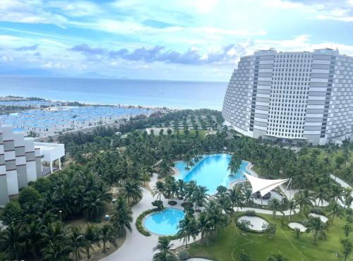 Cam Ranh Beach Resort - 5 Mins to Airport