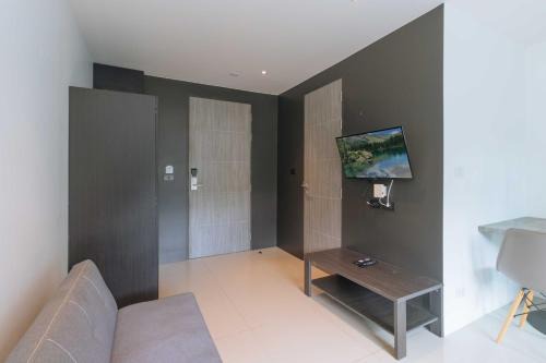 Resort Studio Pool, Gym utopia central c325