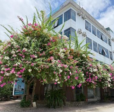 ld housing 9