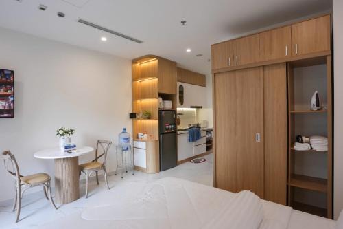Shi House- Studios BE1 Balcony, internal view in Ho Chi Minh City