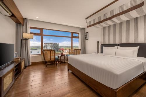 HA Ocean Front Hotel and Apartment