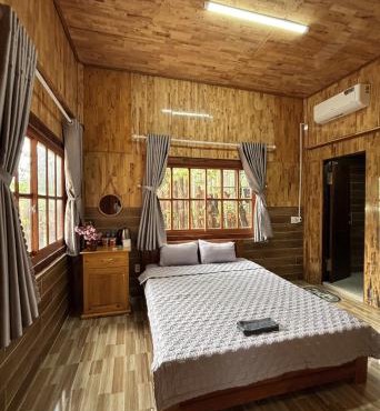 Lam House's homestay Măng Đen in Kon Plong