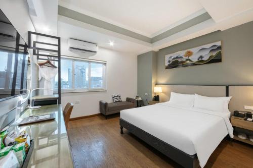 A25 Premium Hotel - 12 Phố Huế