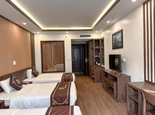 Linh Trang Hạ Long Hotel in Ha Long