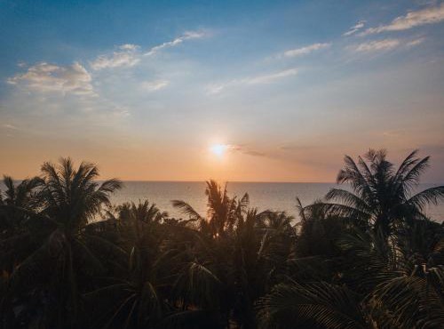 Vida Loca Sunset Beach Resort